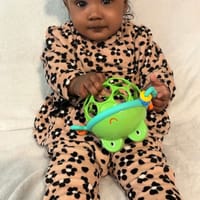 Halo - currently leading in Newborn division with 5406 votes