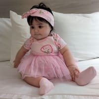 Abbie photo 9